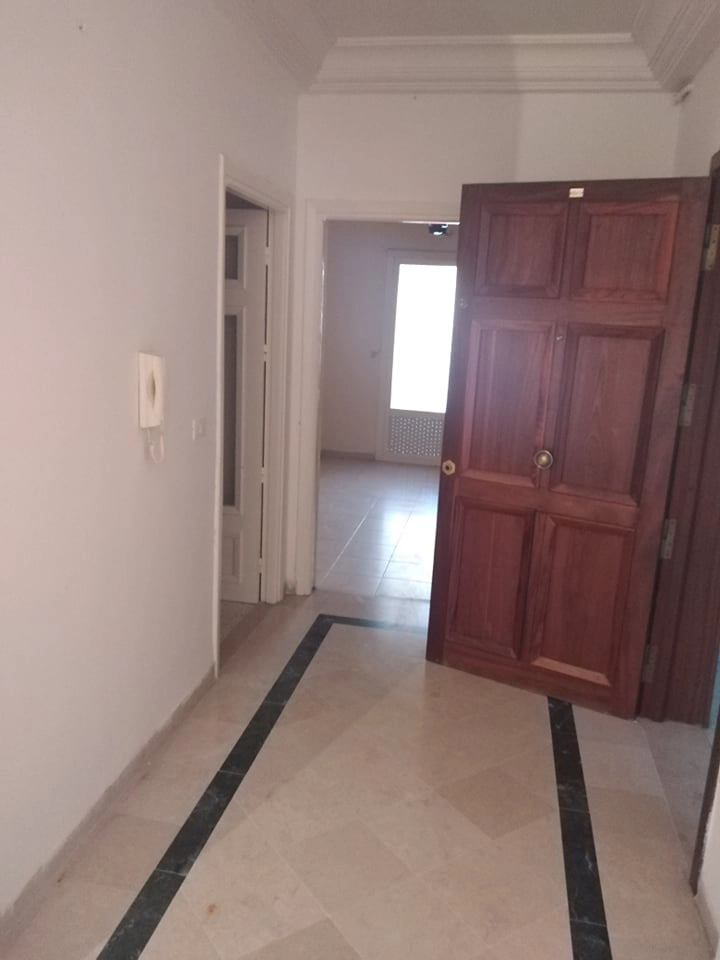 A Vendre un Appartement au Bardo