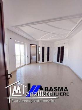 Un appartement S+3 à louer à Kantoui