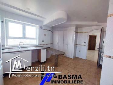 Un appartement S+3 à louer à Kantoui