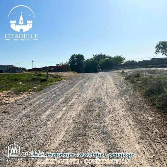 أرض مطلة على البحر و جبل الهوارية في كركوان