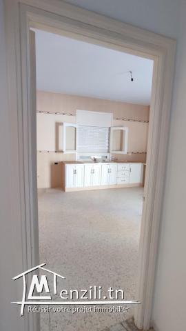 Villa de 186m2 ds un terrain AFH de 430m2 à Cité Elons Sakiet Ezzit