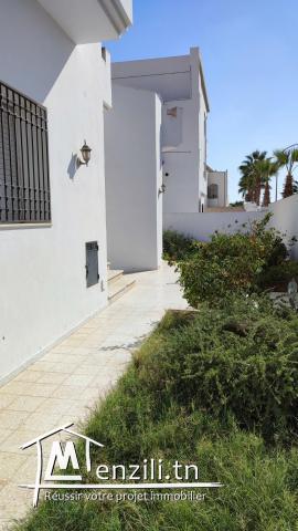 Villa de 186m2 ds un terrain AFH de 430m2 à Cité Elons Sakiet Ezzit