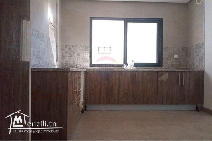 A vendre un appartementS+3 aux jardins de Carthage