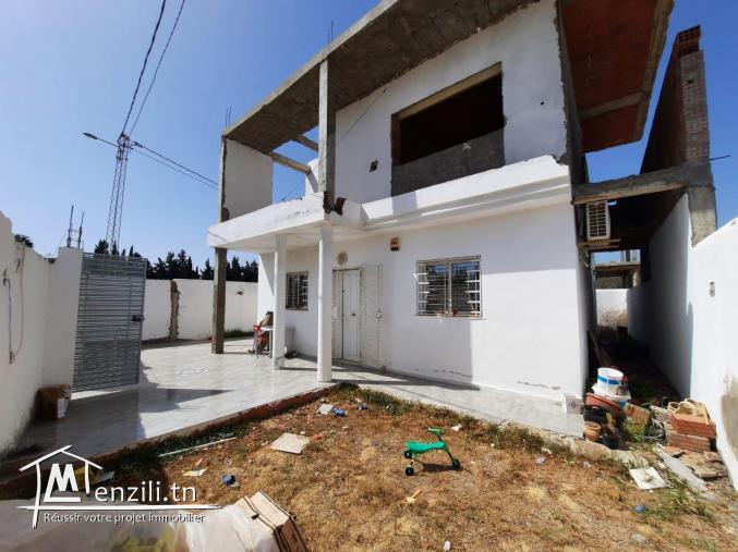 maison à 500m de hotel Sindbad.