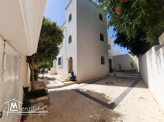 une belle villa sur deux niveaux