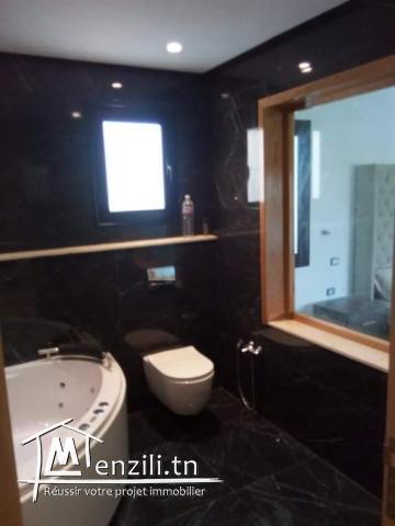 Villa avec piscine sur 1000m² de terrain