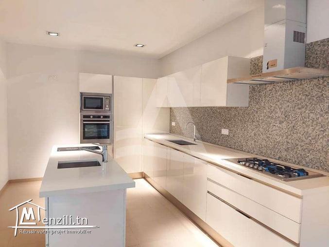 A vendre Duplex S+3 avec piscine au lac2