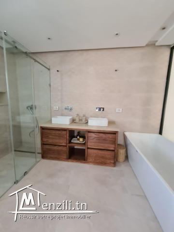 Une luxe étage de villa à chatt mariem à louer