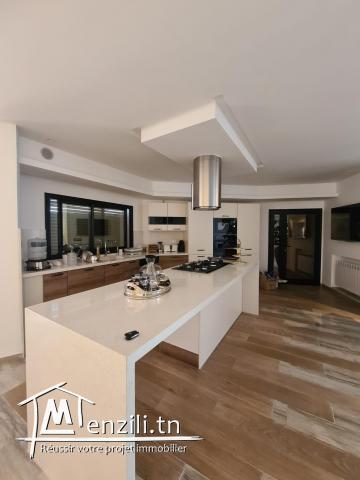 Une luxe étage de villa à chatt mariem à louer