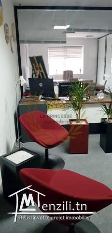 Vente – Bureau à La Marsa