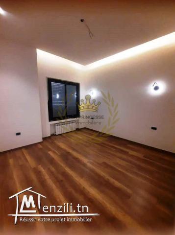 Vente - Appartement S+3 à la Marsa