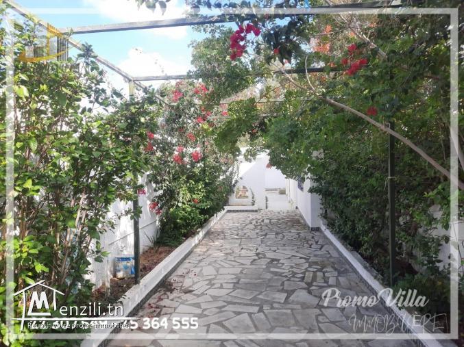 A vendre un Bungalow S+2  à 100 m de la plage