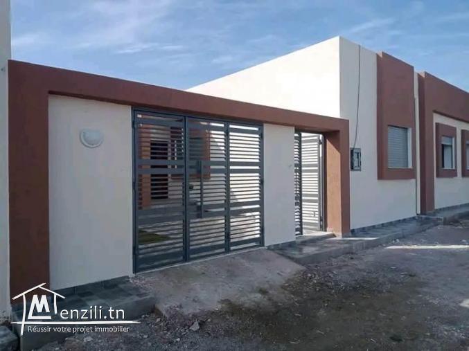 une villa de luxe s+3 à el Haouaria plage