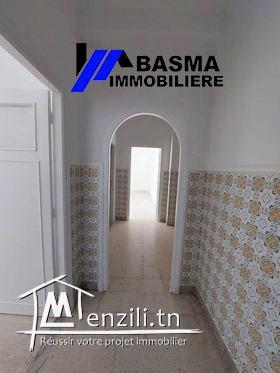 Un étage de villa S+3 à louer à Jawhra