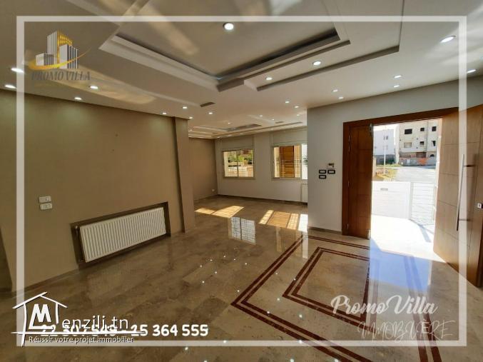 A vendre une immeuble R+2 avec sous sol