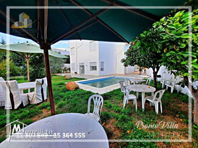 villa loin 300m de la plage