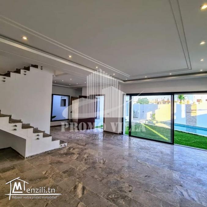 villa haut standing loin 700m de plage