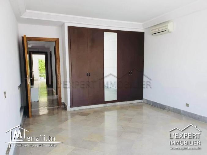 Villa moderne à Gammarth supérieure