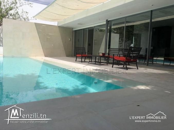 Villa haut standing avec piscine à Carthage