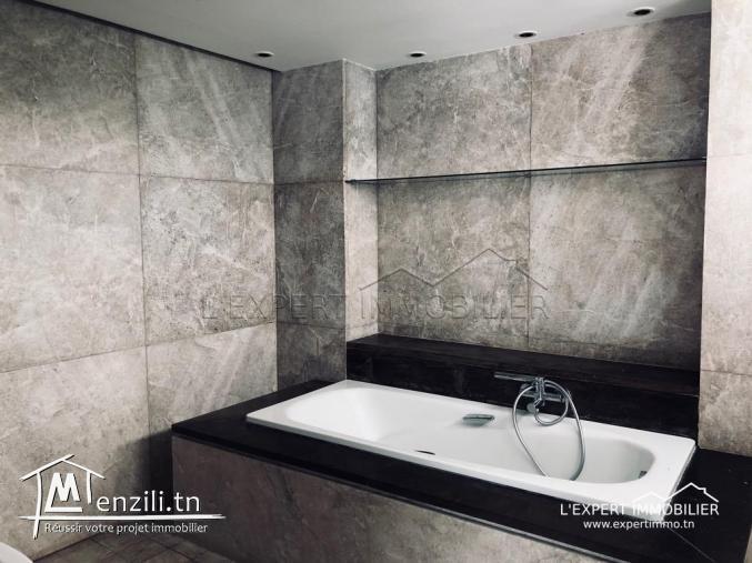 Villa haut standing avec piscine à Carthage