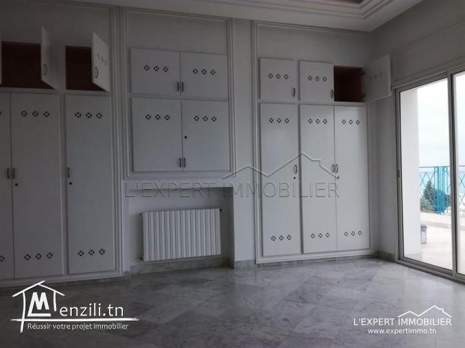 Appartement vue sur mer à la marsa