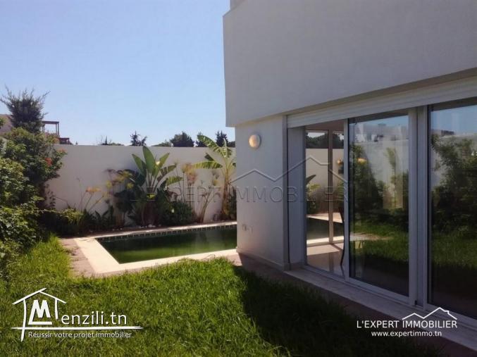Duplex haut standing avec piscine à la marsa