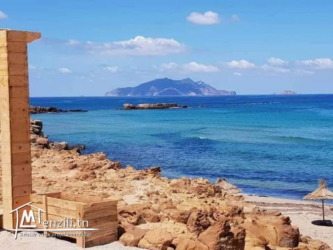 terrain pied dans l'eau à el Haouaria vue zembra et zembretta