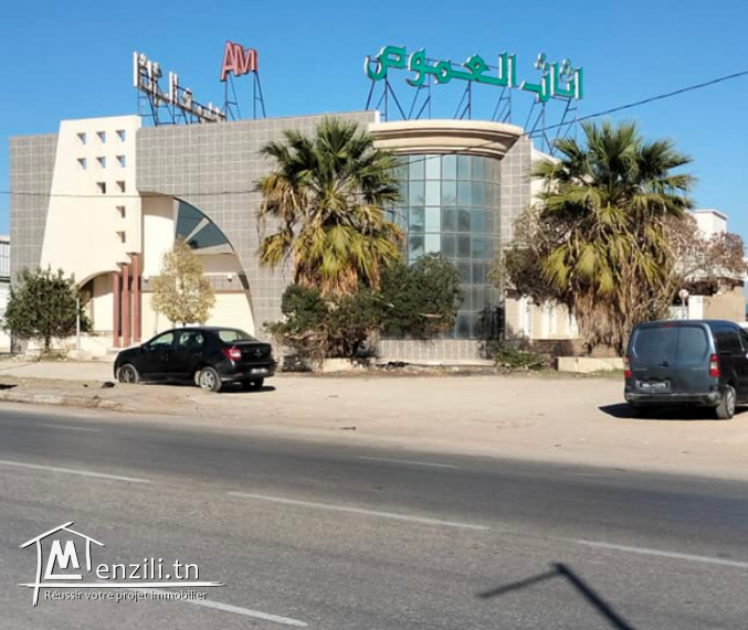 Local commercial de surface 1182 m² devant Mall of Sfax dans la nouvelle ville El Ons