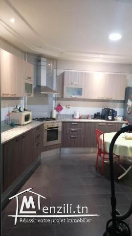 A VENDRE Appartement s+4