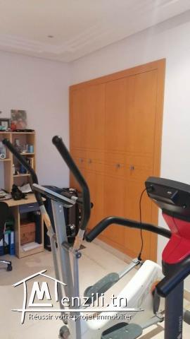 A VENDRE Appartement s+4