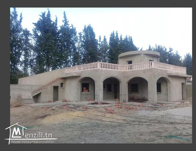 Grande villa inachevée Mornag