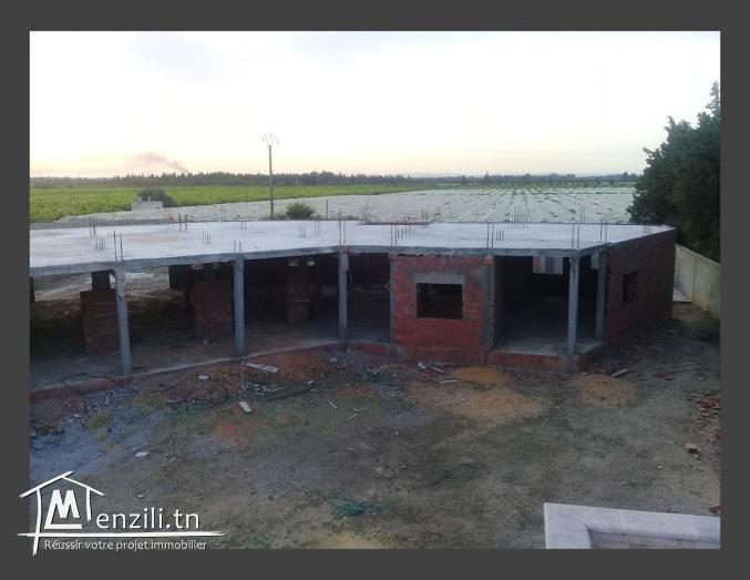 Grande villa inachevée Mornag