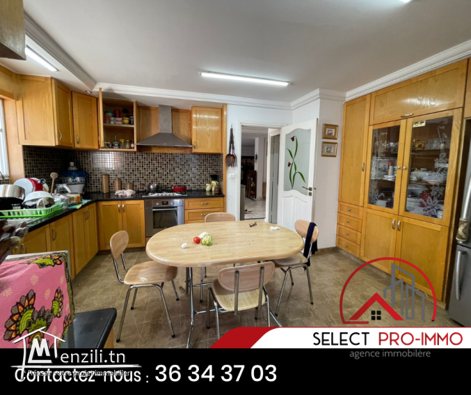 A vendre Villa S+4 de 354m² à Mrezga - 993a