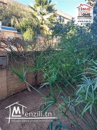 RDC de Villa Lefèvre à Louer à La Marsa