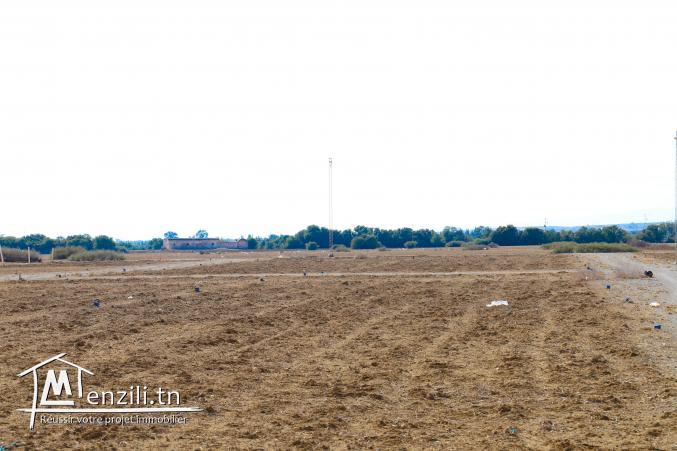 A vendre un terrain 2 km de yasmine hammamet