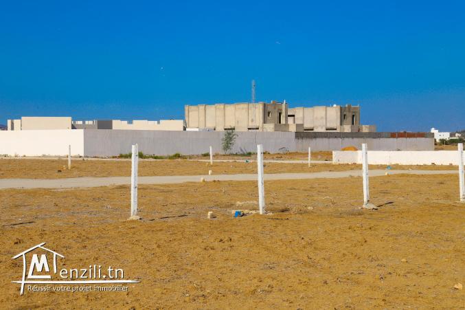 A vendre un terrain 2 km de yasmine hammamet