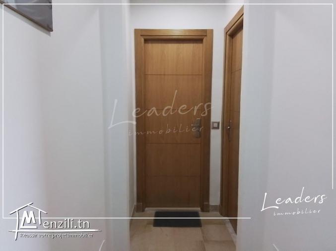 À vendre un appartement meublé S+2 situé à L AOUINA
