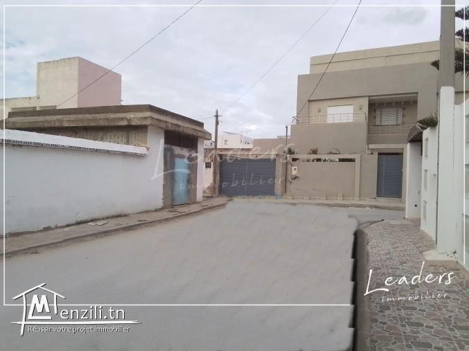 À vendre un terrain constructible situé à BORJ LOUZIR