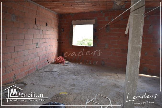 À vendre un appartement S+2 situé à CHOTRANA 1