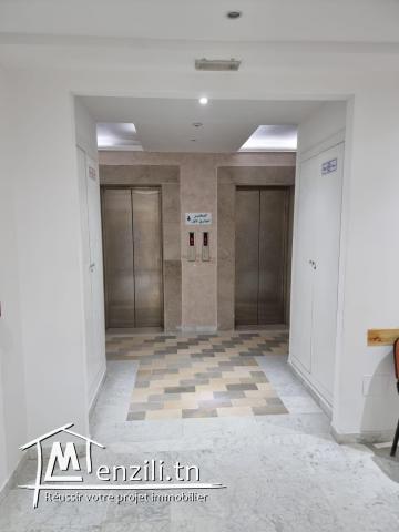 Bureau à usage Medical Dans "LE BARDO MEDICAL".