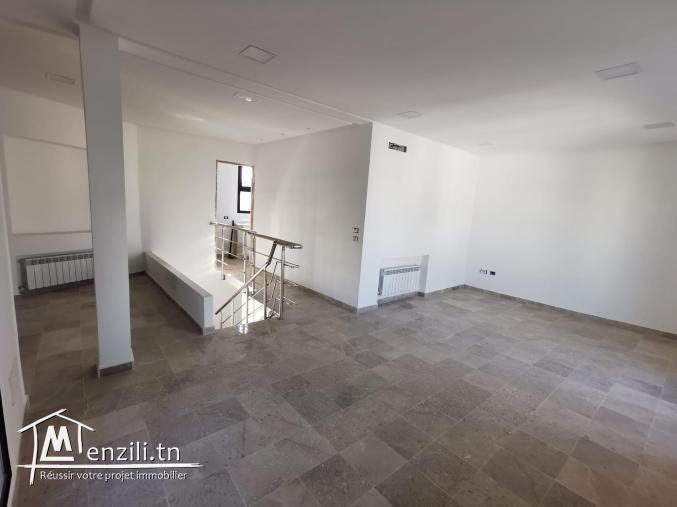 a louer luxueux Bureau a el menzah 5