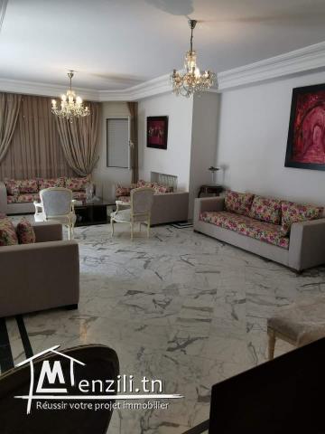 Luxueux appartement s+4 à vendre à Ennaser 2