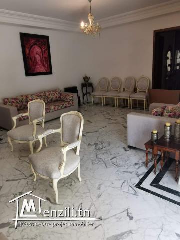 Luxueux appartement s+4 à vendre à Ennaser 2