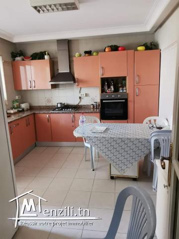 Luxueux appartement s+4 à vendre à Ennaser 2