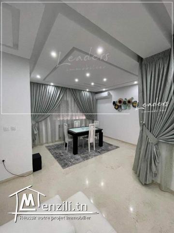 À vendre une maison S+5 situé à LA MARSA