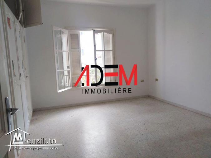 Spacieux étage de villa S4 de 250m² et avec abri voiture