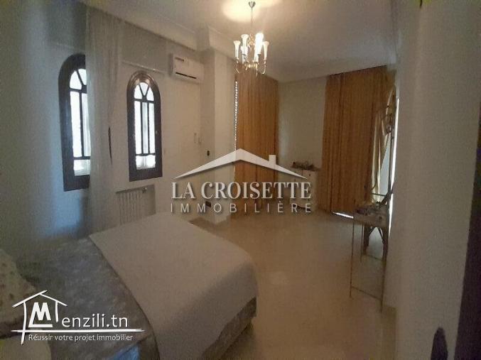 Villa S+5 avec piscine à La Soukra MVL1230