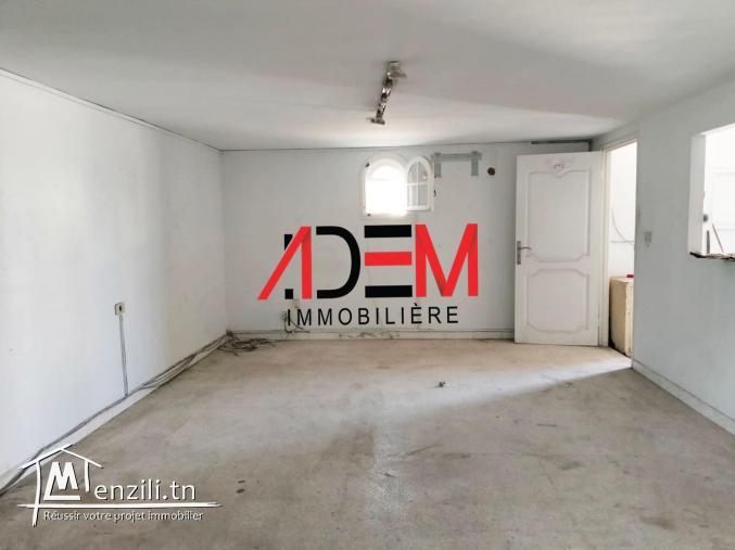 Local de 460m² couvert à Akouda