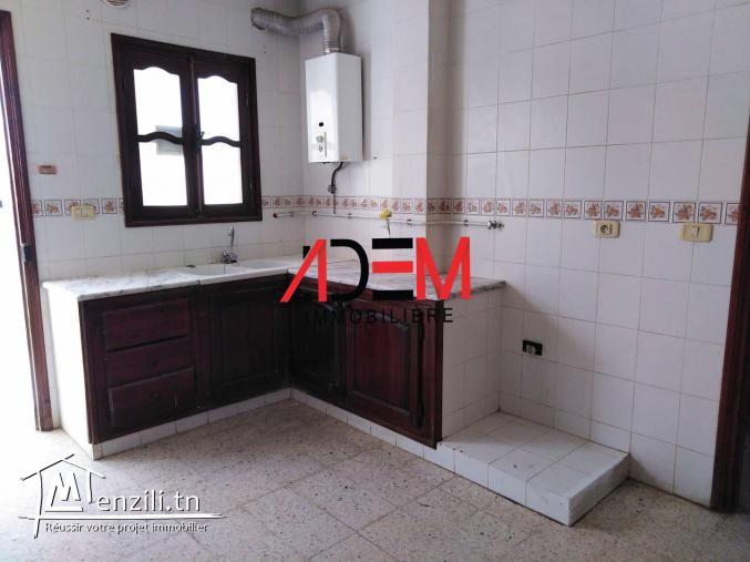 Etage de villa S3 bien situé à Sahloul