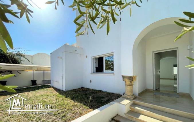 A louer une villa vue mer avec piscine à Gammarth